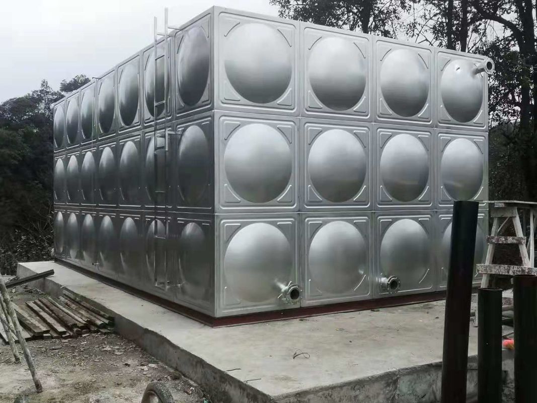 Các bể nước thép không gỉ được đánh bóng cách ly 1.0MPa 0.6MPa Đối với ngoài trời